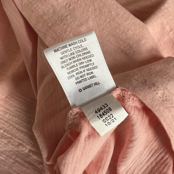 Weekender Pink Pocket V-neck Tank Top semi sheer textured organic cotton - Picture 7 of 7